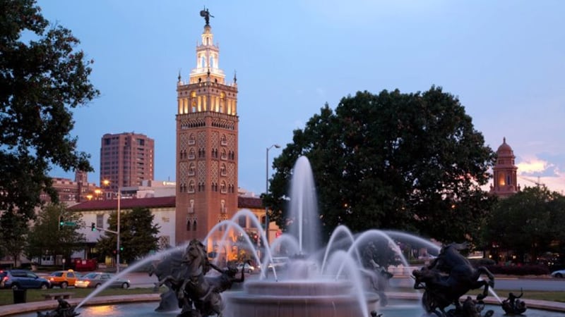 The fountain in Mill Creek Park.