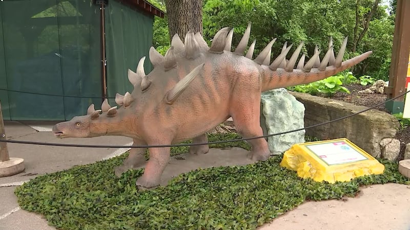 The Zoo is bringing Dinosaurs Around 
the World to Kansas City from May 1 through Aug. 24, 2025.