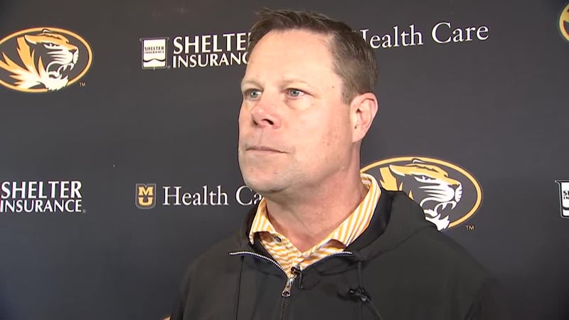 Missouri athletic director Laird Veatch speaks at Mizzou tour stop